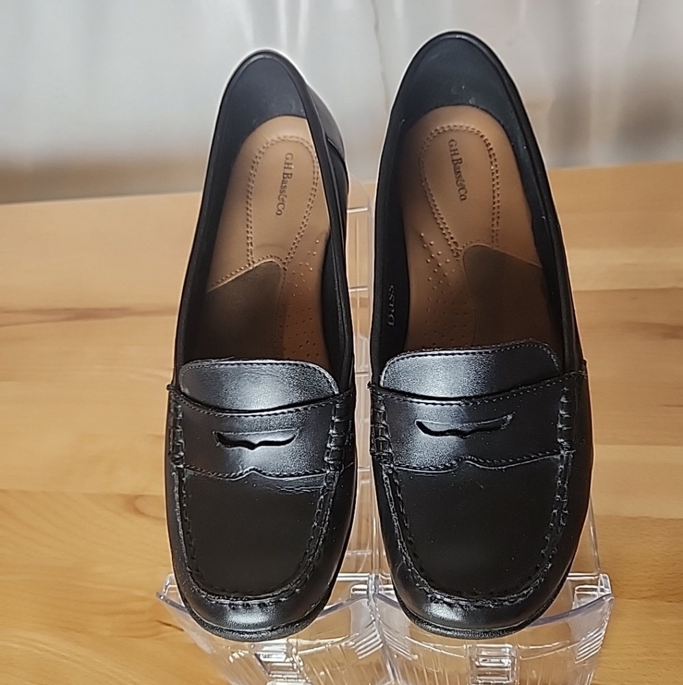 G.H. Bass & Co. Black Leather Penny Loafers with Tan Insole